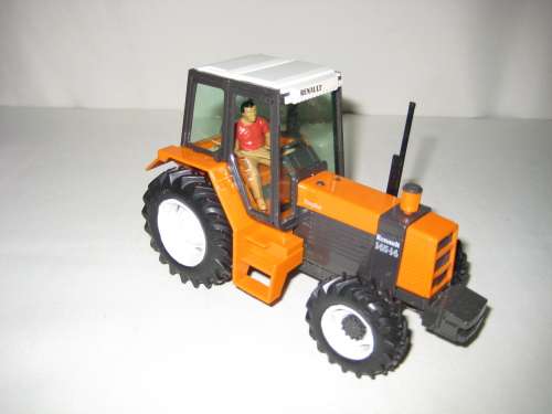 Britains Renault TX 145-14 Turbo Tractor - No. 9518