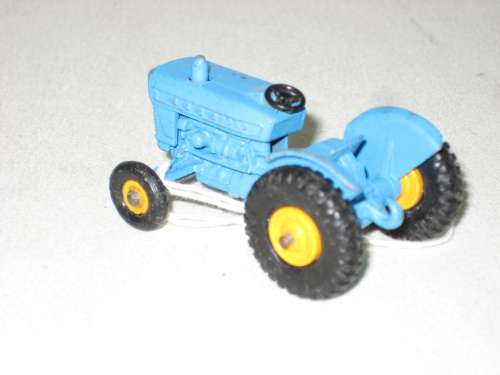 Matchbox Ford Tractor - No 39