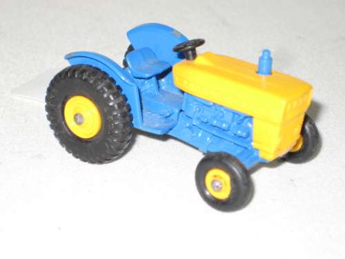 Matchbox Ford Tractor - No 39