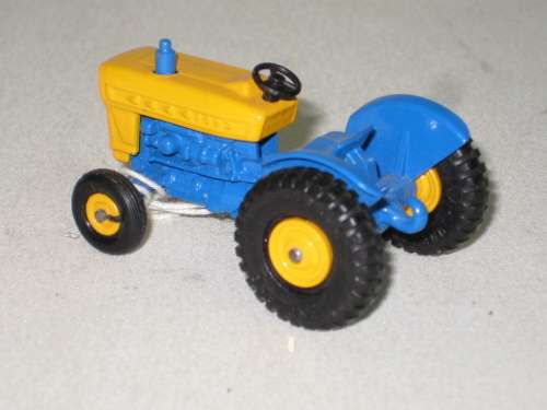 Matchbox Ford Tractor - No 39