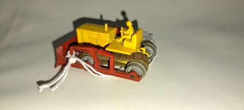 Matchbox Caterpillar Bulldozer - No 18