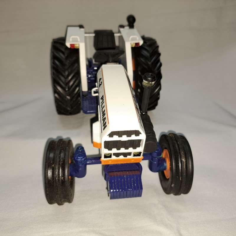 Pillman 4.2 Tractor - Made in South Africa - Scale 1/16 - Resin Heads