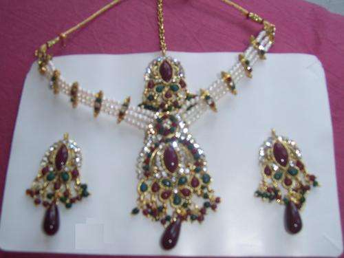 Indian Bollywood wedding Pearls set
