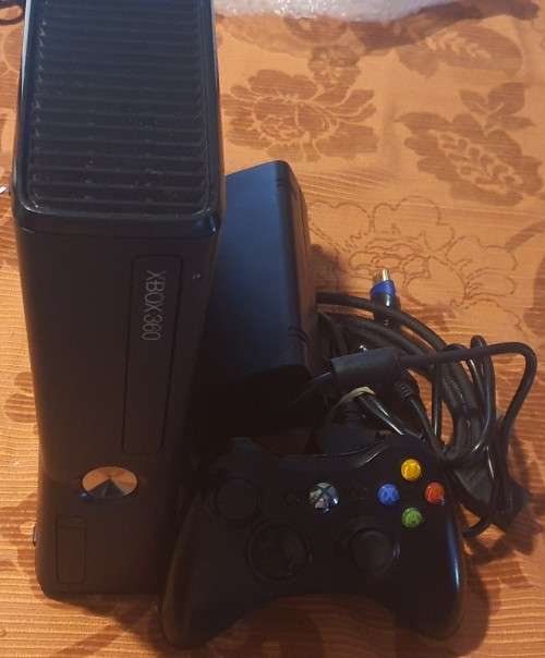 Xbox 360 [ Working / Great Condition ]