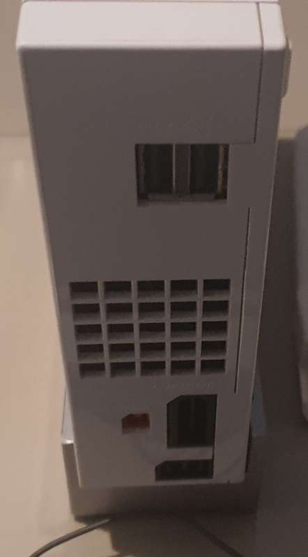 Wii Bundle - 2x Games + Accessories