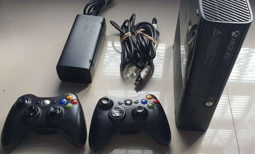 Xbox 360 E Console Bundle [ Working ]