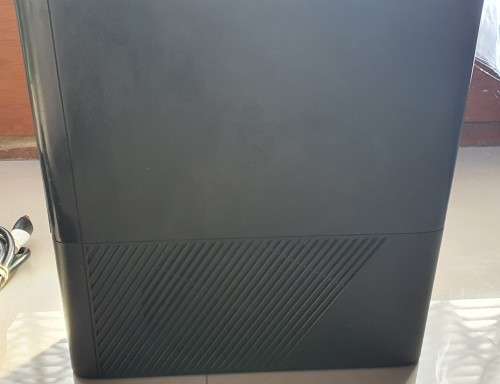 Xbox 360 E Console Bundle [ Working ]