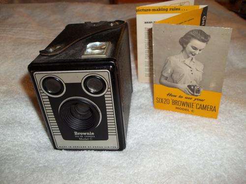 BROWNIE SIX - 20 CAMERA MODEL C