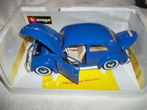 Bburago 1955 VOLKSWAGEN BEETLE 1:18