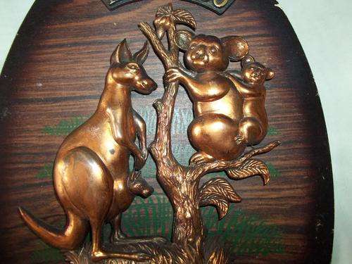 AUSTRALIA KOALA BEAR AND KANGAROO WALL PLAQUE / COPPER AND WOOD.