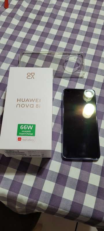Huawei nova 8i