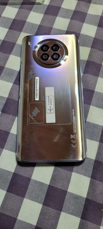 Huawei nova 8i