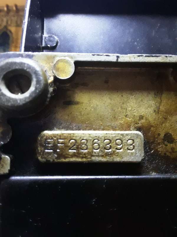 SINGER SEWING MACHINE (OLD LADY FROM 1949!!)