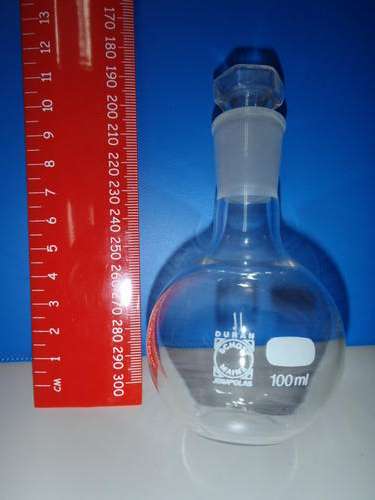 LAB 100ml GLASS CONTAINERS WITH GLASS STOPPERS