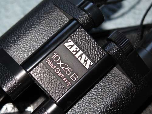 Zeiss 10 x 25B Pocket Binocs