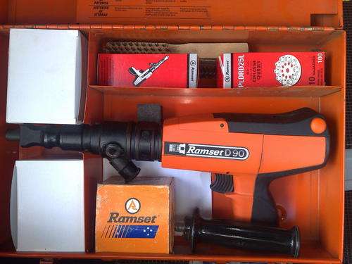 RAMSET D90 NAIL GUN