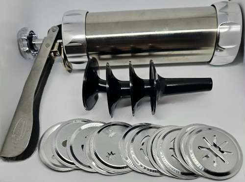 Love to Bake Cookie Press & Icing Set