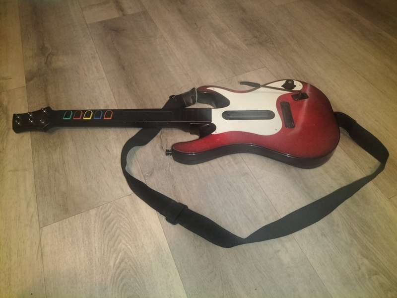 Guitar Hero Guitar XBOX 360
