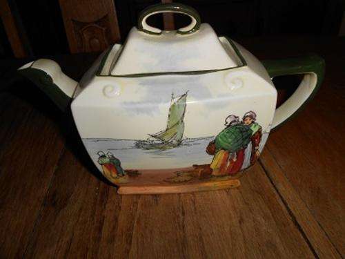 Royal Doulton Series Ware Teapot D4405