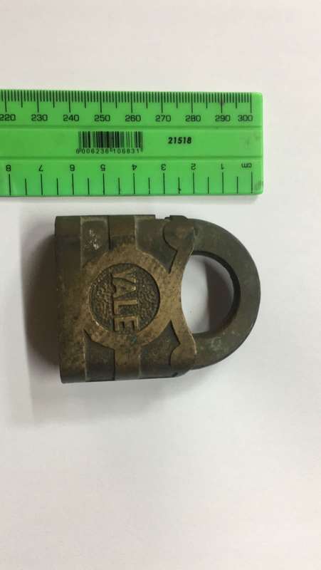 Vintage Brass Yale Padlock Lock Made in England  ( NO KEY )