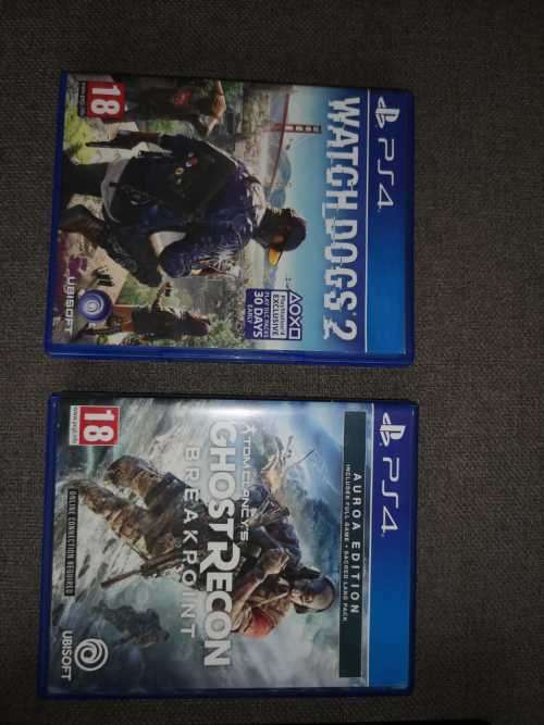 Playstation 4 (Including 2 games, WatchDogs 2 and Ghost Recon - Breakpoint)