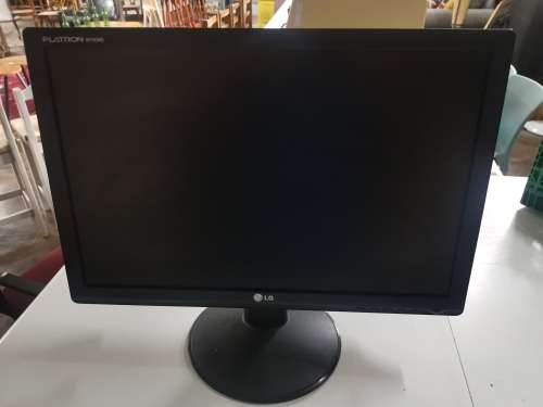 Flatron LG 19" Monitor