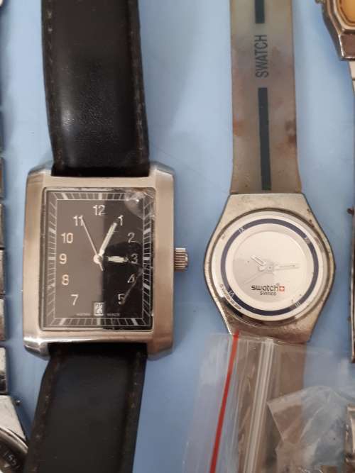 Collection of 22 quartz watches