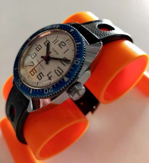 Clipper Waterproof, manual wind