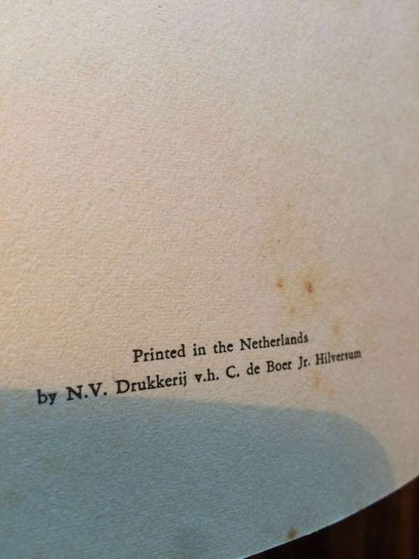 Islands in a Forgotten Sea - TV Bulpin (1st Edition Hardcover)