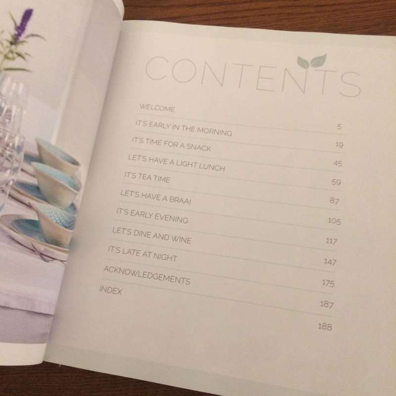 The South African Vegan Cookbook - Leozette Roode