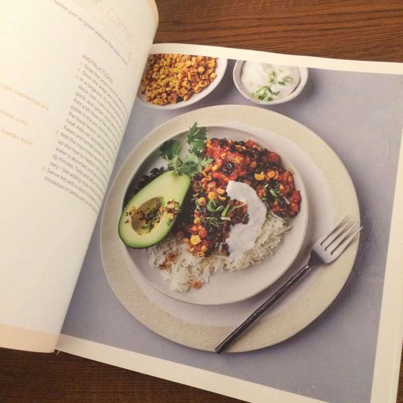 The South African Vegan Cookbook - Leozette Roode