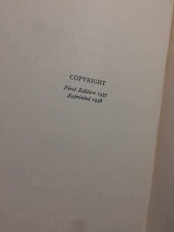 Eight Essayists - Edited by AS Cairncross (1938 HARDCOVER)