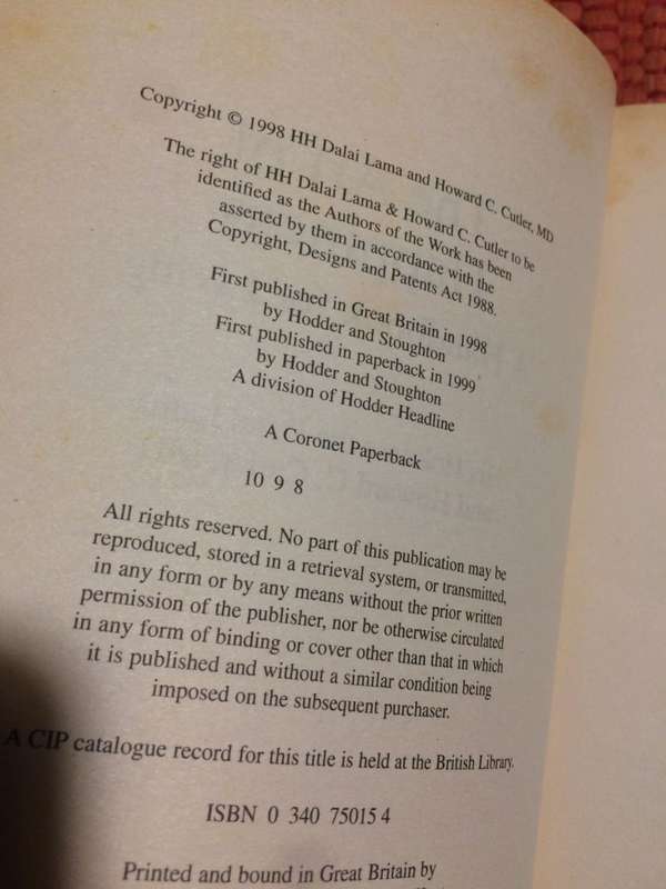The Art of Happiness: A Handbook for Living - The Dalai Lama & Howard C Cutler