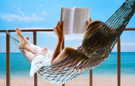 NYLON NET TYPE HAMMOCK - IDEAL FOR CAMPING OR RELAXING OUTDOORS!!!