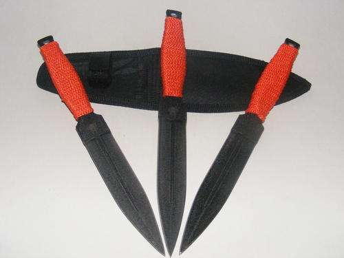 A SET OF 3 x THROWING KNIFES / PARACORD WRAPPED HANDLES & BELT SHEATH!!!
