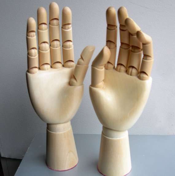 Wooden 15 - Joint Moveable Manikin Hand Model - Awesome Workmanship!!!