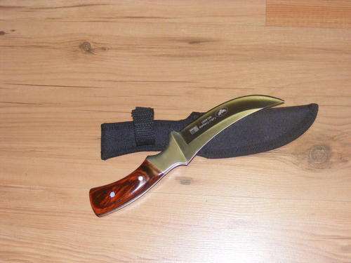 LARGE YUHUI USA SABER SKINNING KNIFE WITH BELT STRAP SHEATH!!!