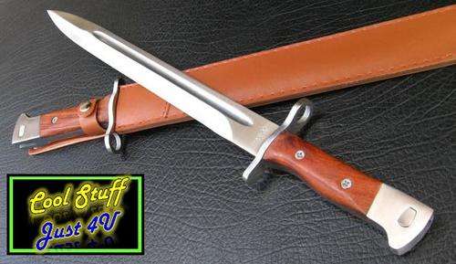 AK 47 BAYONET / DAGGER CCCP STYLE WITH LEATHER SHEATH***HOT ITEM***