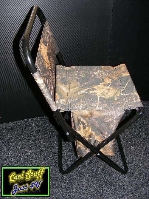 GOOD QUALITY BUSH CAMO FOLDING CHAIR WITH ZIP BAG STORAGE!!!
