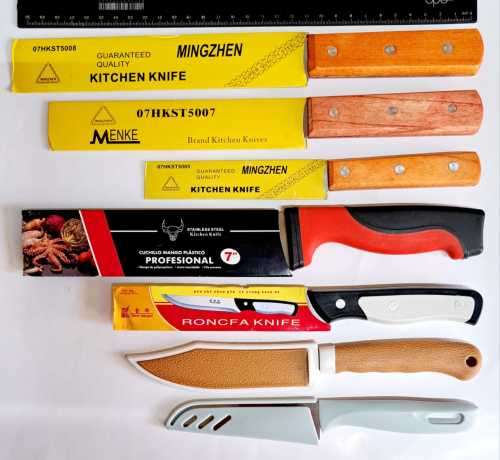 KITCHEN KNIFE  COMBO  7× KNIVES FOR ONE BID. ?.