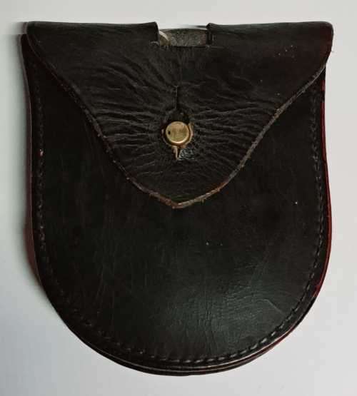 ANTIQUE VINTAGE HAND-CUFFS WITH THE KEY &LEATHER POUCH ?