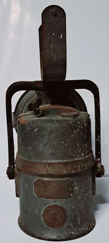 **ANTIQUE **RARE**RAILWAY HAND LAMP** WITH **OWL LOGO** 1900s