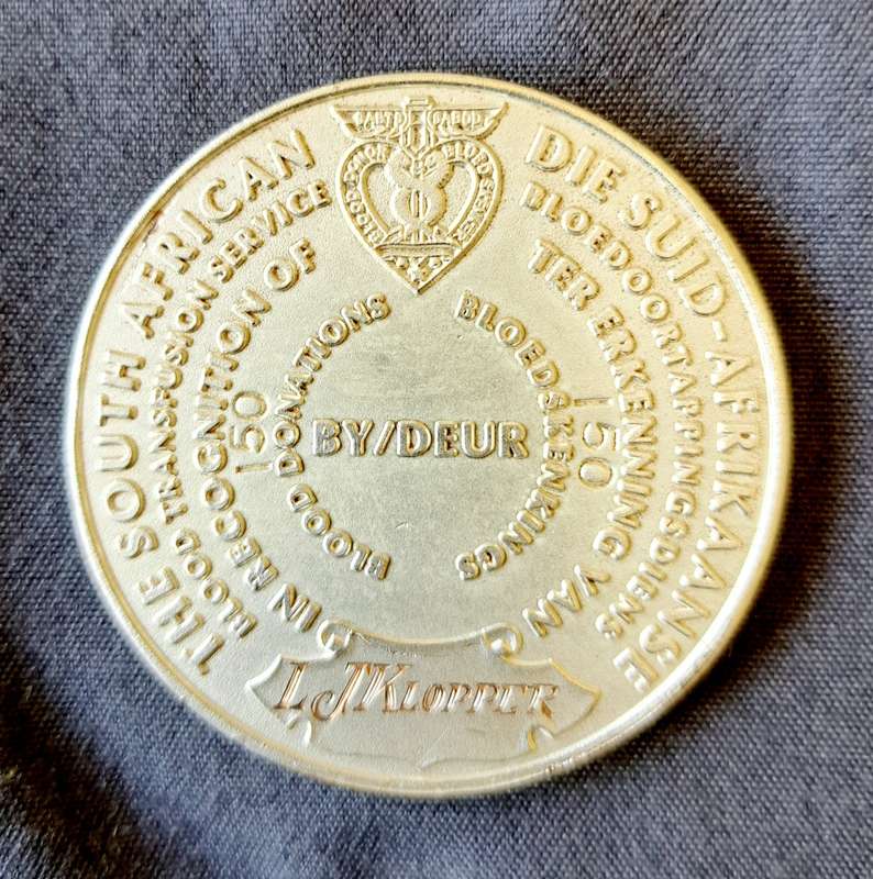 KARL LANDSTEINER *1868-1943*) DISCOVERER OF BLOOD GROUPS MEDALLION -AS PER SCAN *48MM STUNNING*