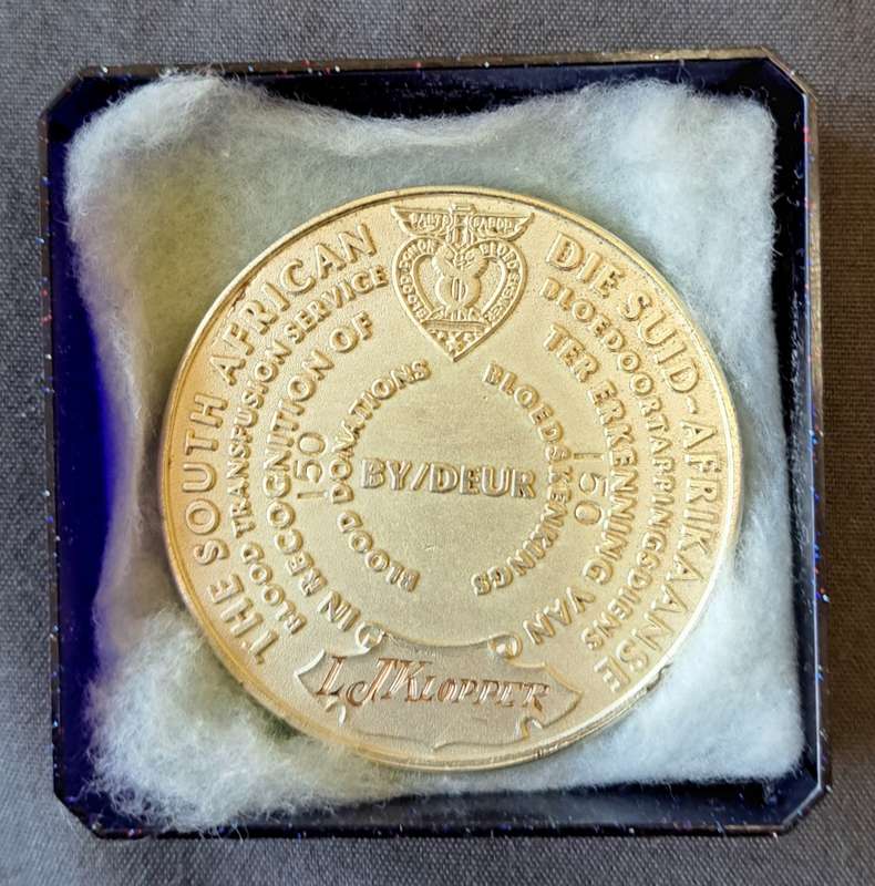 KARL LANDSTEINER *1868-1943*) DISCOVERER OF BLOOD GROUPS MEDALLION -AS PER SCAN *48MM STUNNING*
