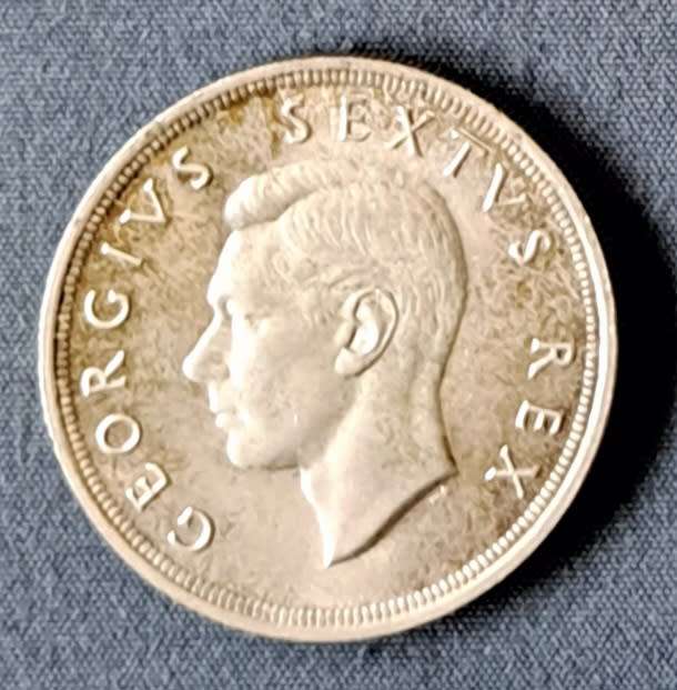 UNION OF SOUTH AFRICA 5 SHILLING COIN  **28,280 grams** SILVER COIN.