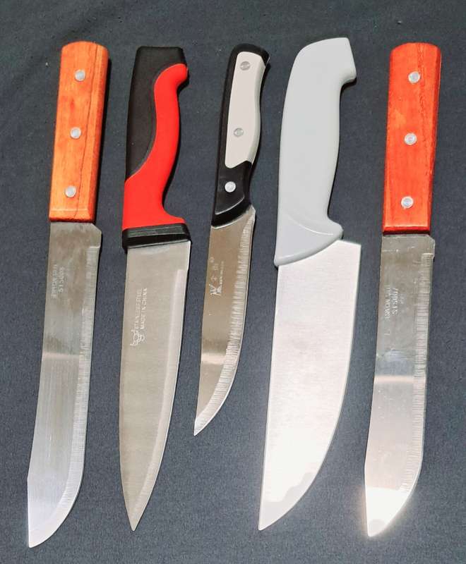 KITCHEN KNIFE  COMBO  5× KNIVES FOR ONE BID.  **NEW**