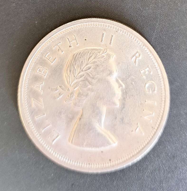 UNION OF SOUTH AFRICA 5 SHILLING COIN  **28,28 grams** SILVER COIN** 1953**