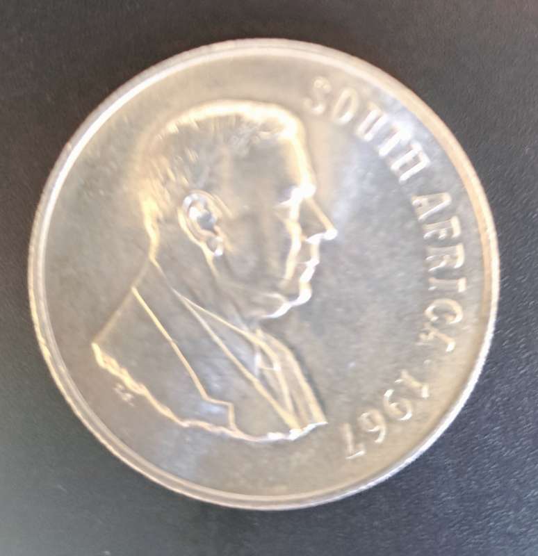 UNION OF SOUTH AFRICA R1 COIN  ** SILVER COIN** 1967**
