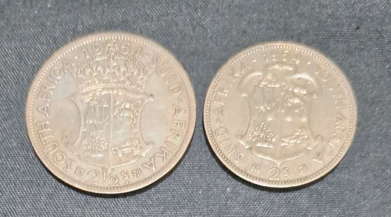 UNION OF SOUTH AFRICA 2  + 2 HALF  SHILLING COINS  **25,2 grams** SILVER COIN** 1954**