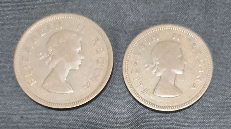 UNION OF SOUTH AFRICA 2  + 2 HALF  SHILLING COINS  **25,2 grams** SILVER COIN** 1954**